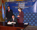 15 September 2006, Signing of the Optional Protocol to the Convention on the Safety of United Nations and Associated Personnel, United Nations Headquarters, New York: Mr. Johan Verbeke (Belgium), signing the Protocol.