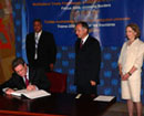 19 September 2006, Signing of the Optional Protocol to the Convention on the Safety of United Nations and Associated Personnel, United Nations Headquarters, New York: Mr. Alexander Downer, Minister for Foreign Affairs of Australia, signing the Protocol.