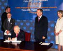 19 September 2006, Signing of the Optional Protocol to the Convention on the Safety of United Nations and Associated Personnel, United Nations Headquarters, New York: Mr. Miguel Angel Moratinos, Minister for Foreign Affairs of Spain, signing the Protocol.