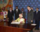 21 September 2006, Signing of the Optional Protocol to the Convention on the Safety of United Nations and Associated Personnel, United Nations Headquarters, New York: Mrs. Ellen Johnson-Sirleaf, President of Liberia, signing the Protocol.