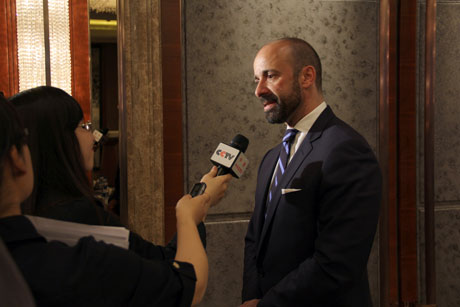 Mr. Serpa Soares gives an interview in the margins of his visit to Beijing
